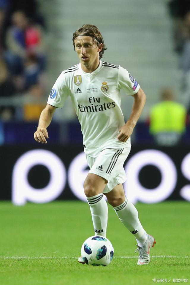 2亿欧顶级防线？利物浦刚绝杀就遭遇绝平，斯洛特何时才能下课