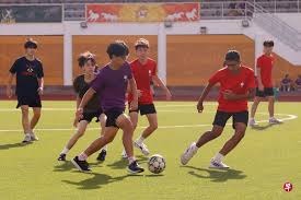 真正意义上的倒钩之王。很多其他球员所谓的倒钩其实...